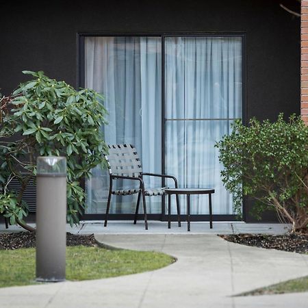 Courtyard By Marriott West Orange Hotel Екстериор снимка