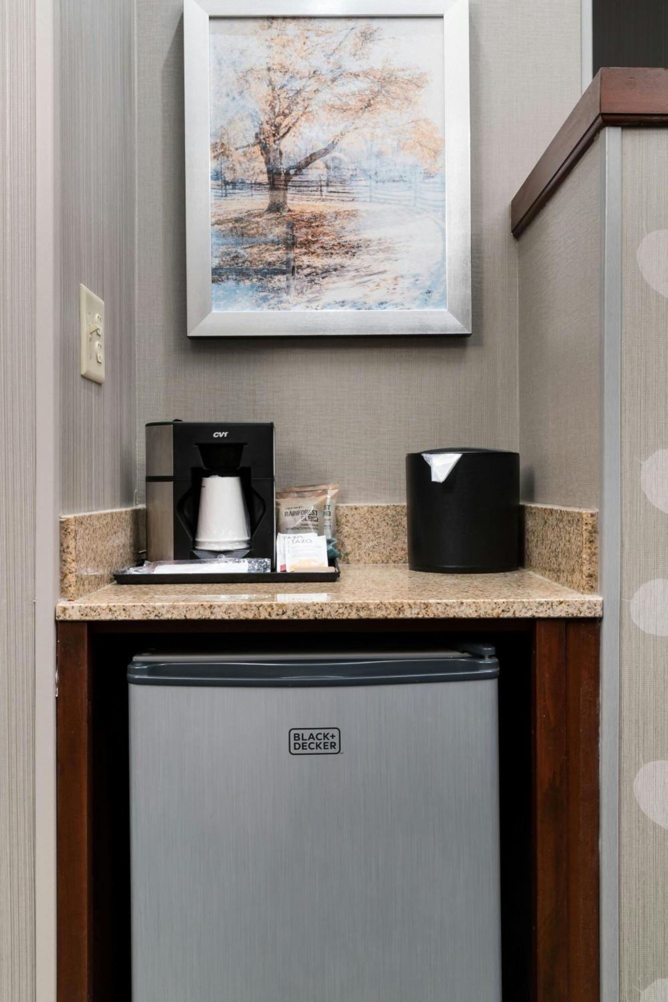 Courtyard By Marriott West Orange Hotel Екстериор снимка